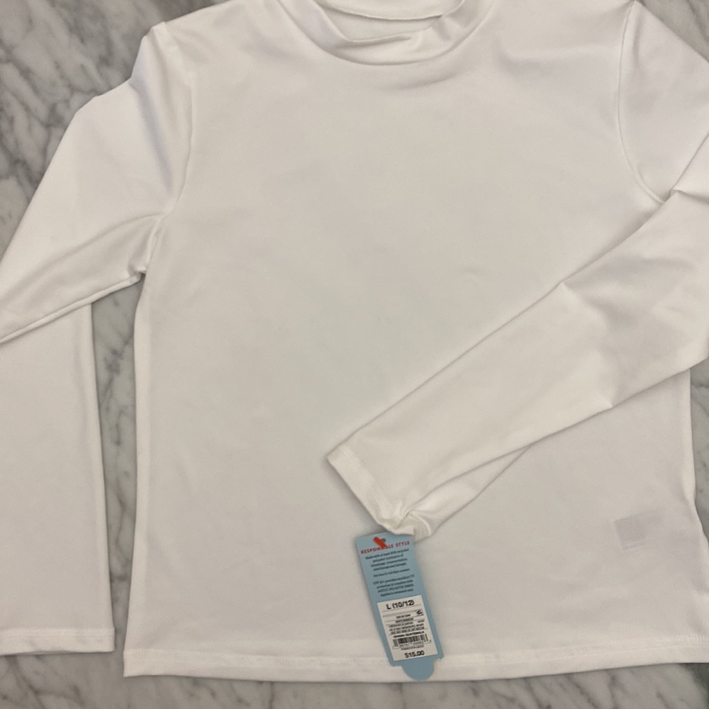 EUC - UPF50- WHITE long sleeve rashguard size 10-12 - no tags. Others posted sep